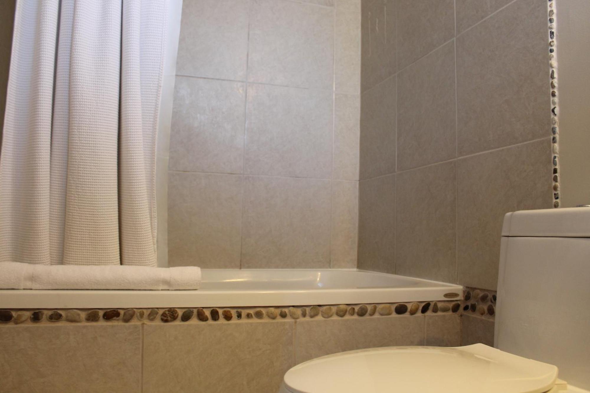 Le Marigot Otel Vaudreuil-Dorion Dış mekan fotoğraf