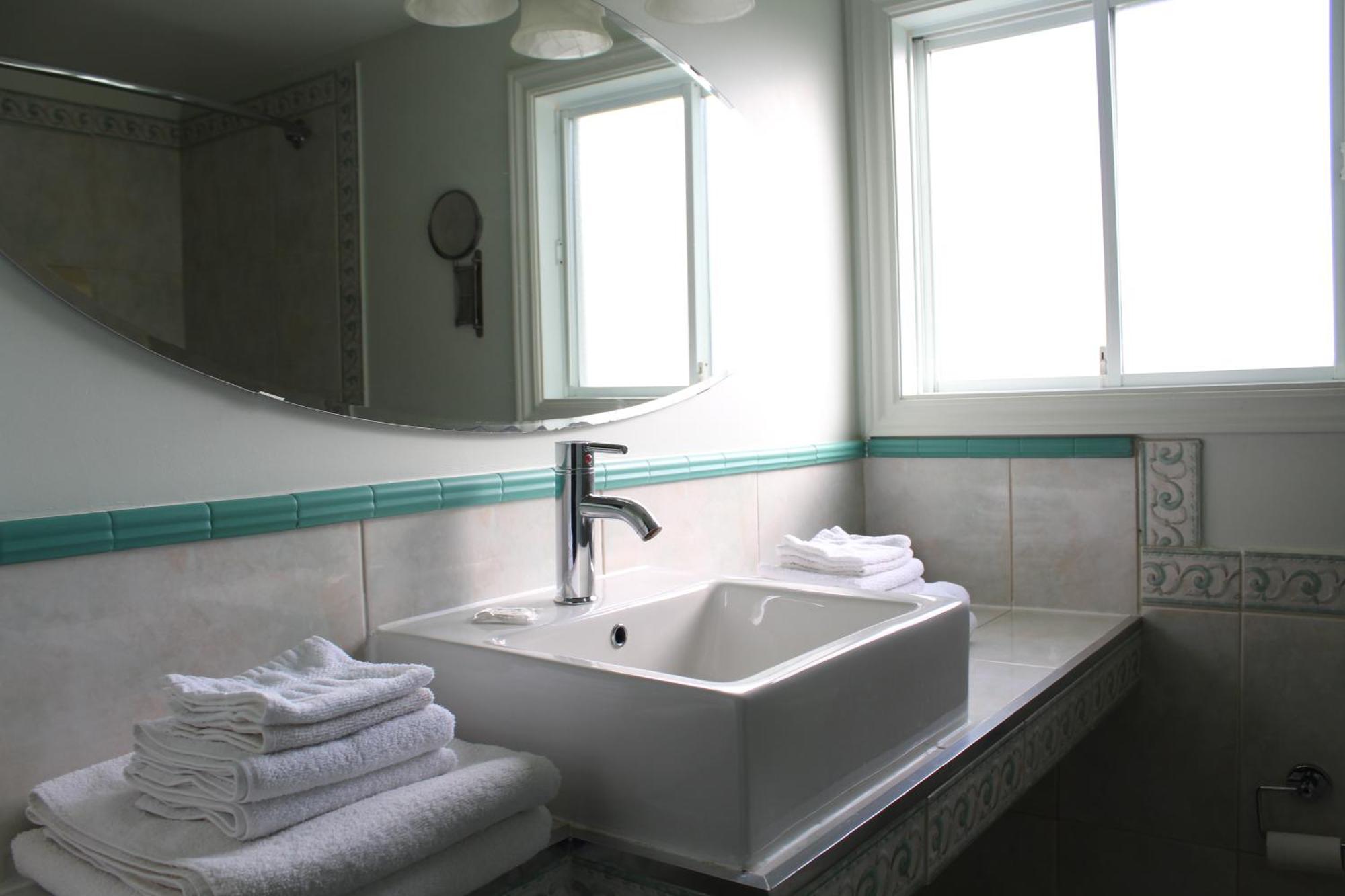 Le Marigot Otel Vaudreuil-Dorion Dış mekan fotoğraf